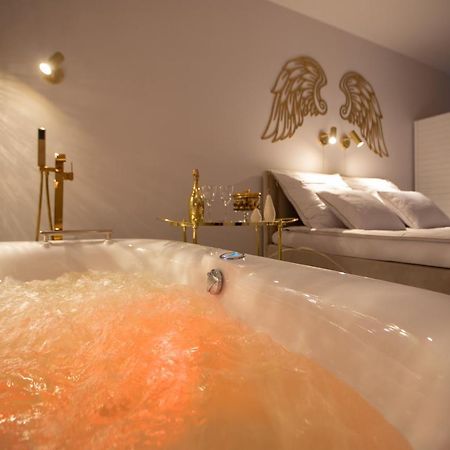 Apartament Gold Sauna&Jacuzzi Kołobrzeg Eksteriør billede