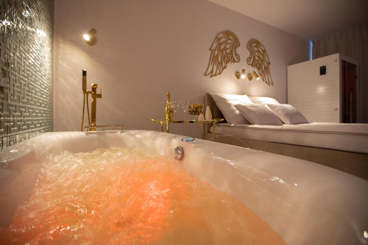 Apartament Gold Sauna&Jacuzzi Kołobrzeg Eksteriør billede